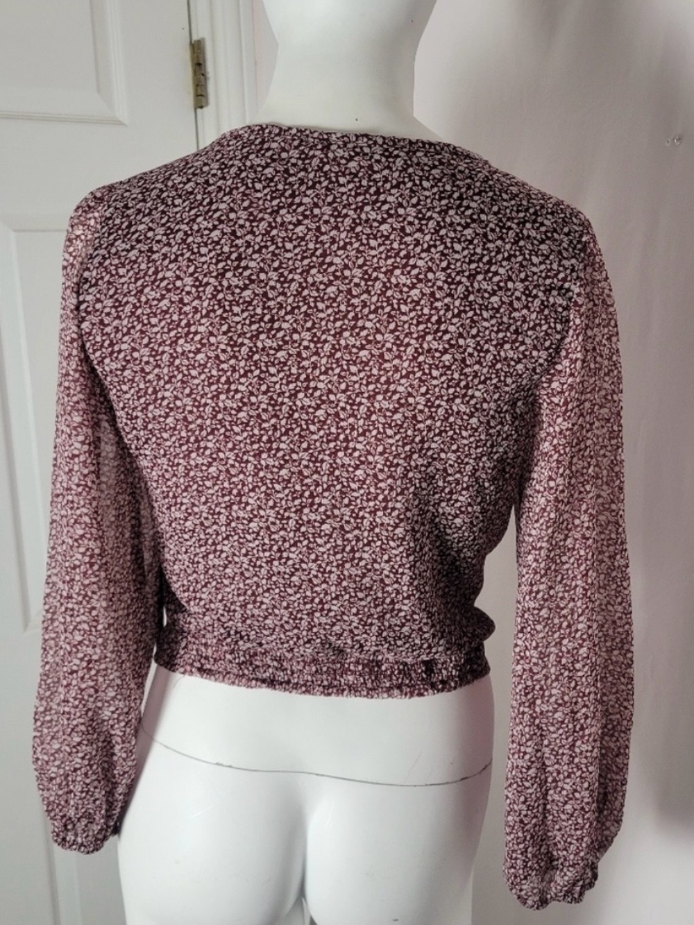 Abercrombie & Fitch Floral Faux Wrap Blouse Long Sleeve Size XS - Picture 3 of 5